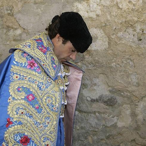 José Tomás antes de salir a torear en Valladolid. 