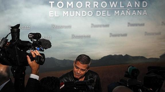 Clooney en la presentación Tomorrowland en Valencia. 