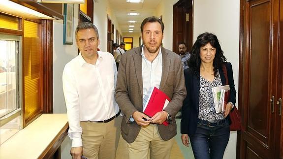 Izquierdo, Puente y Redonod se dirigen a la reunión con Valladolid Toma la Palabra