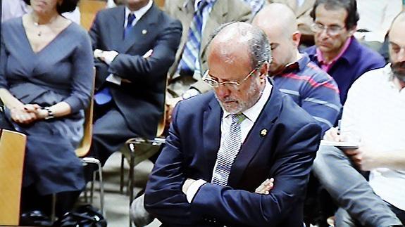 León de la Riva, en un momento del juicio, celebrado el pasado 27 de abril.