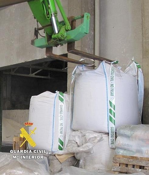 El Seprona interviene 2.000 kilogramos de guisantes