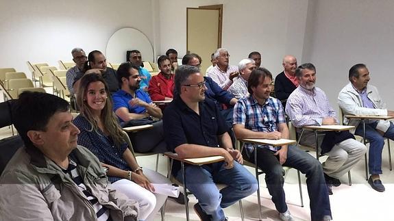 Imagen de la Asamblea Extraordinaria de socios celebrada la pasada semana en el CDGuijuelo. 
