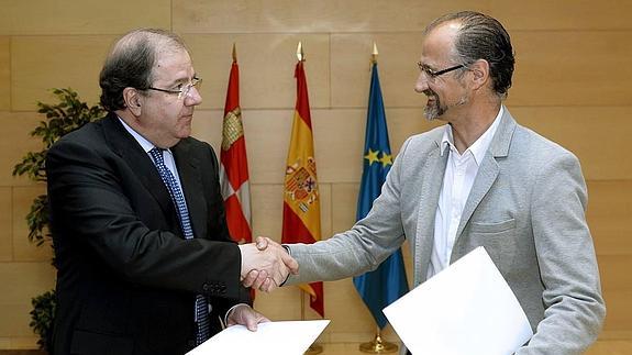 Juan Vicente Herrera y Luis Fuentes durante la reunión que mantuvieron la seman pasada.