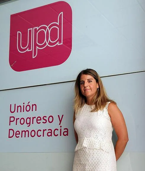 Esther Bermejo, en la sede de Unión Progreso y Democracia de Segovia.
