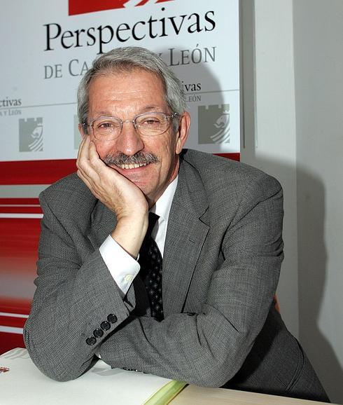 Alejandro Tiana. 