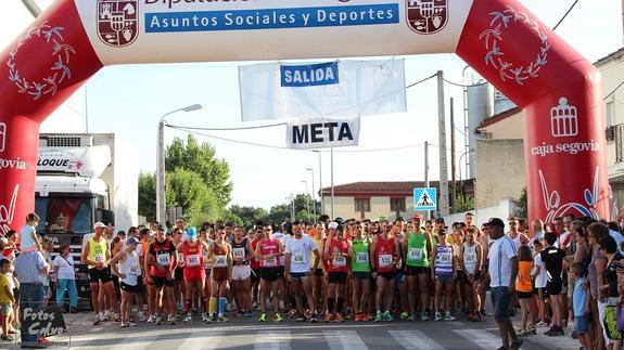 Momento de la salida de una edición anterior. 