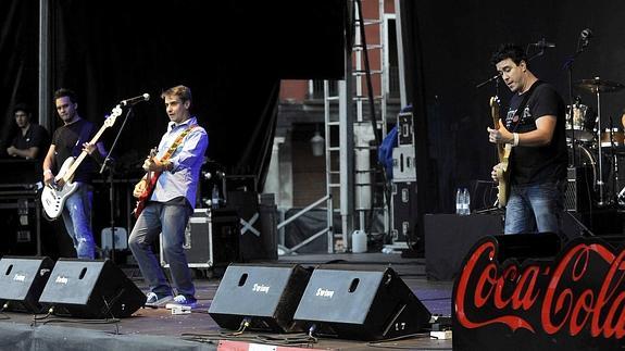 Modestia Aparte en el concierto de la Plaza Mayor que cerró las Fiestas de La Virgen de San Lorenzo 2013.
