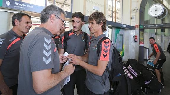 El Real Valladolid en la estación de tren pone rumbo a Córdoba. 