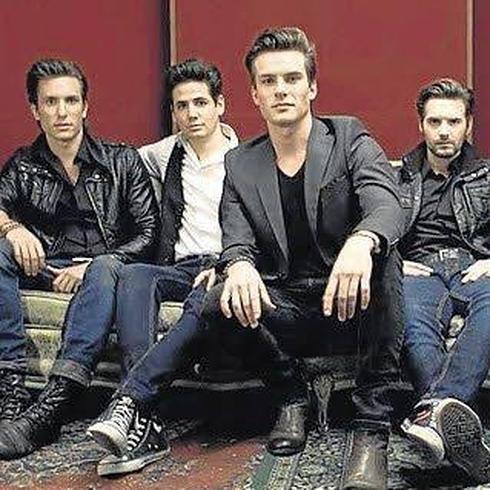 El grupo musical Dvicio.