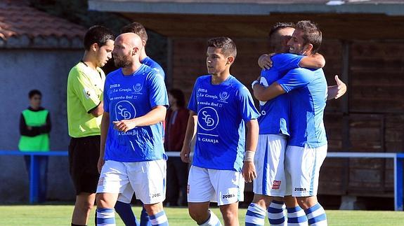 Momento de un partido de La Granja de esta pretemporada. 