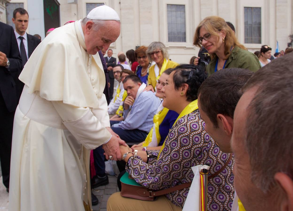 El Papa con los chicos de educación especial de Martiherrero.