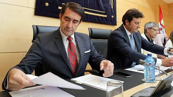 Juan Carlos Suárez-Quiñones durante su comparecencia ante la Comisión de Fomento y Medio Ambiente de las Cortes.