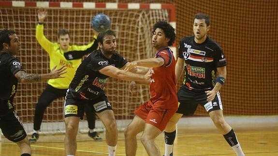 Momento del partido ante el Covadonga. 