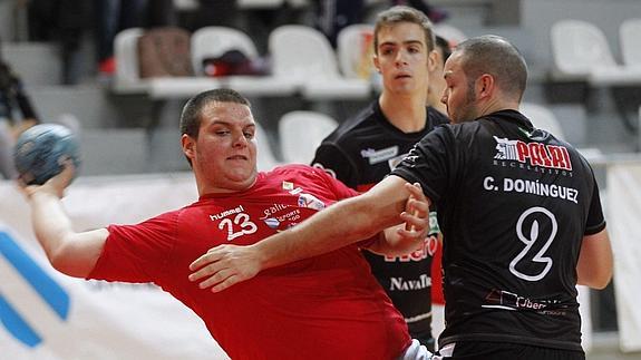 Momento del partido contra el Academia Octavio. 