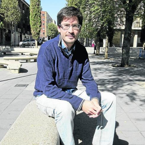 De la Mora en la plaza de Barcelona en la capital. 