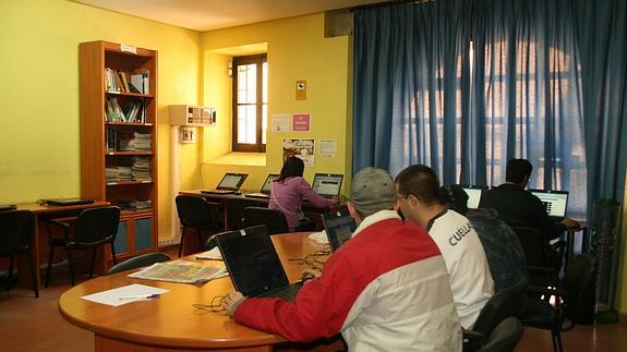 Interior de la Casa Joven, donde se desarrollará el programa. M. R.