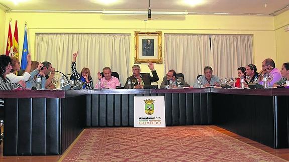 Sesión del pleno de Guardo.
