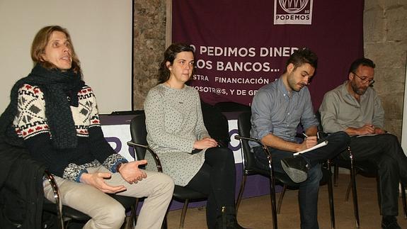 Pablo Fernández, Natalia del Barrio, Daniel López Vela y Javier Lobo, en el acto en Cuéllar. 