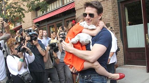 Tom Cruise con su hija Suri en 2012.
