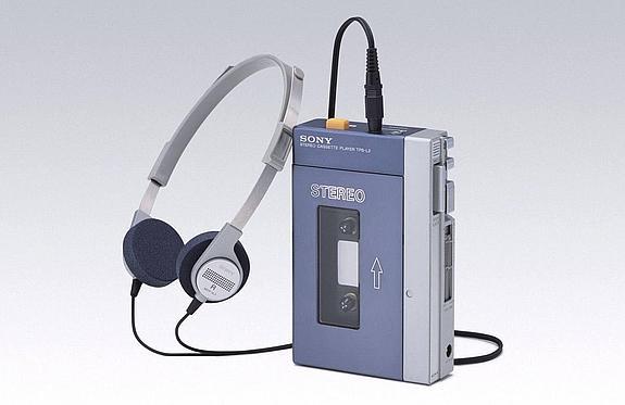 Uno de los primeros walkman que fabricó Sony.