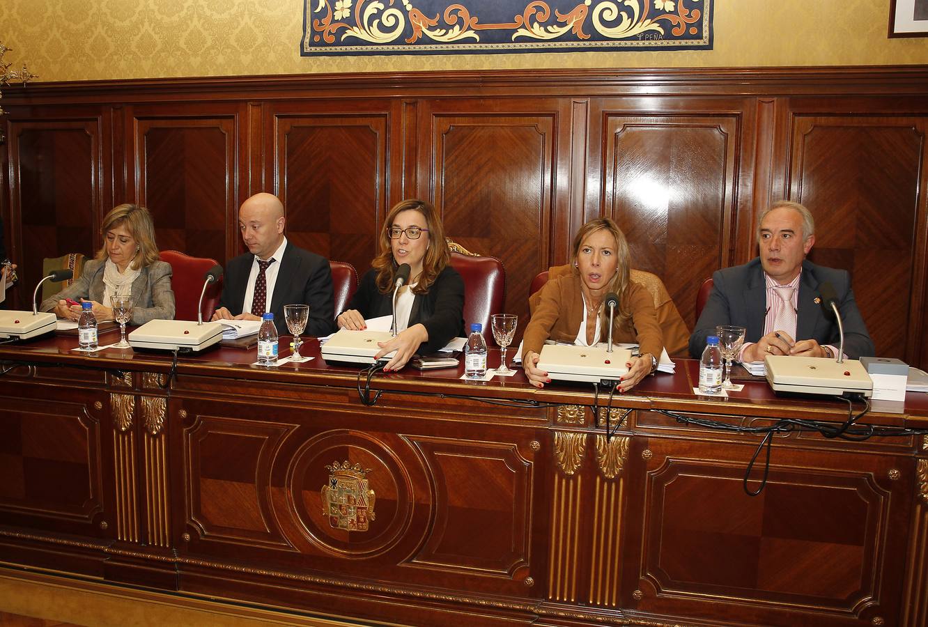 El PP se queda solo en el presupuesto de la Diputación de 2016