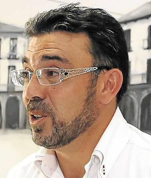 Pedro Llamas.