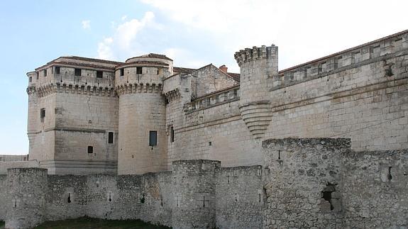Castillo y torre que da vida a ‘Don torreón’ en el concurso infantil ‘Conoce Cuéllar’.
