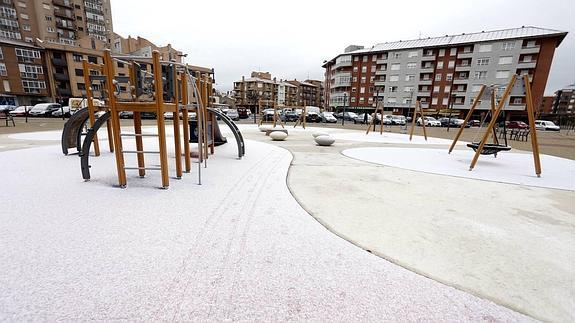 Nieve en la capital leonesa.