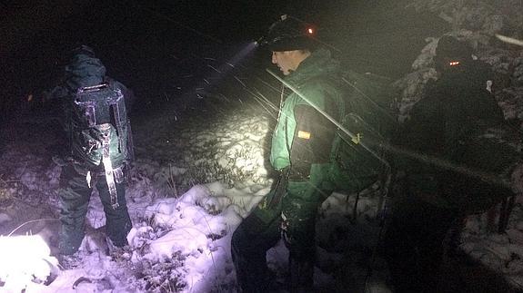 Miembros del equipo de rescate. El Norte
