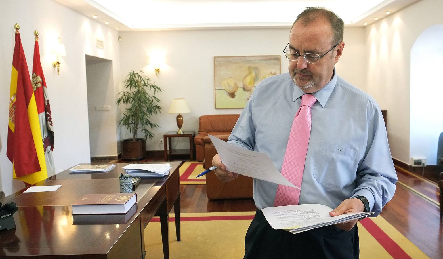 Fernando Rey, consejero de Educación