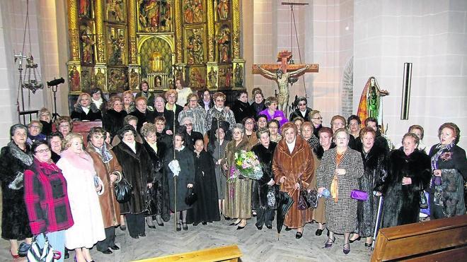 Las Águedas se reúnen el día 5 de febrero para celebrar a la santa, aunque en Cantalapiedra la fiesta empieza el día antes.