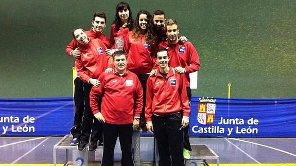 Imagen del equipo de bádminton de la Universidad de Valladolid. 