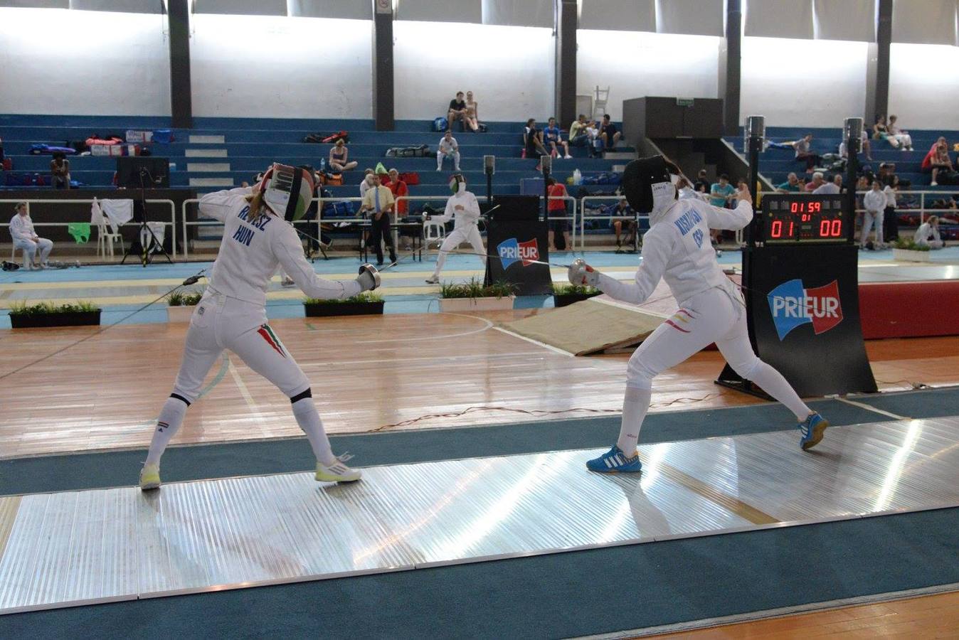 Dóra Kiskapusi, en la prueba de la Copa del Mundo de espada femenina en Buenos Aires.