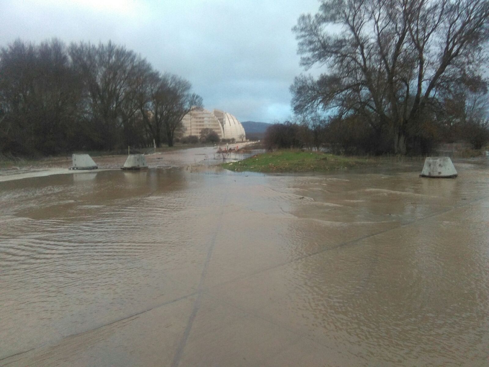 El Soto de Garray se inunda con las lluvias caídas en Soria en las últimas horas y cubren el PEMA