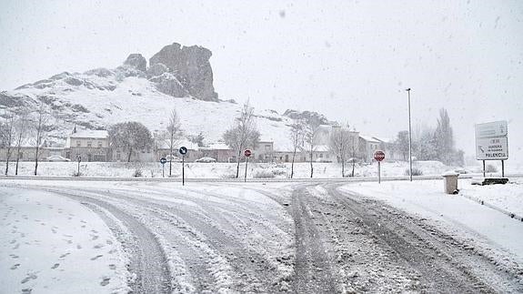 Estado de la nevada en Aguilar de Campoo esta mañana. 