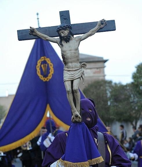 Procesión del traslado del nazareno.