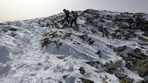 Dos participantes, en un momento de la Travesía.