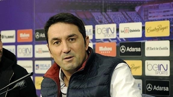 Braulio, en la sala de prensa donde presenta a sus jugadores. 