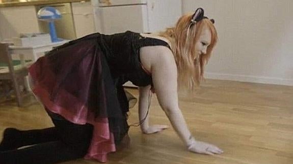 La mujer que se cree gato