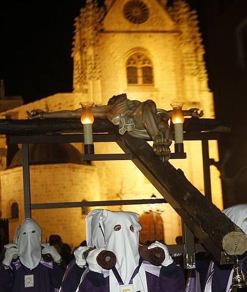 Procesión de Luz y Tinieblas.