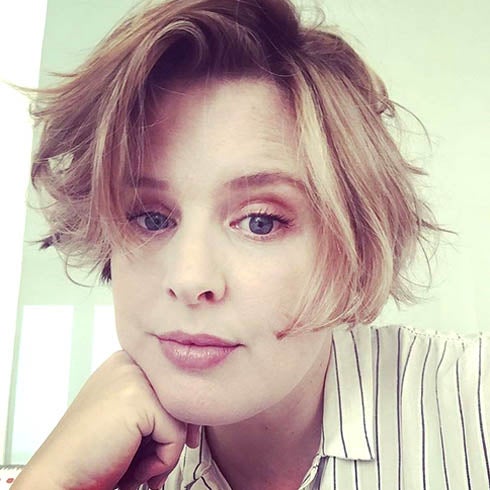 Tania Llasera explota en Instagram