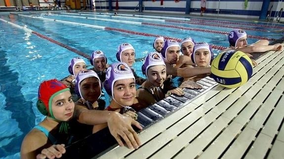 Balón de oxígeno para el Waterpolo Valladolid