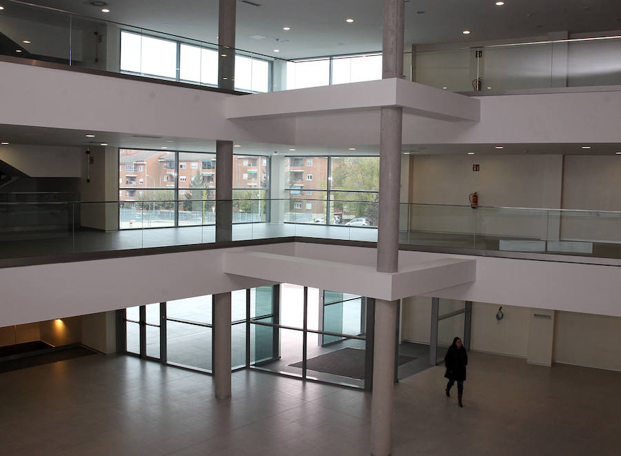 Interior del nuevo edificio de la Seguridad Social de Segovia. 