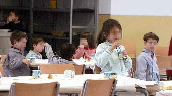 Los niños dan un 5,9 a los comedores