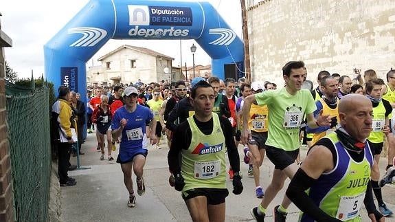 Salida de la III Carrera Entre Castillos. 