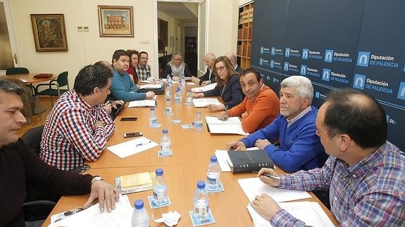 Los ganaderos generan 400 toneladas al año de residuos de plásticos