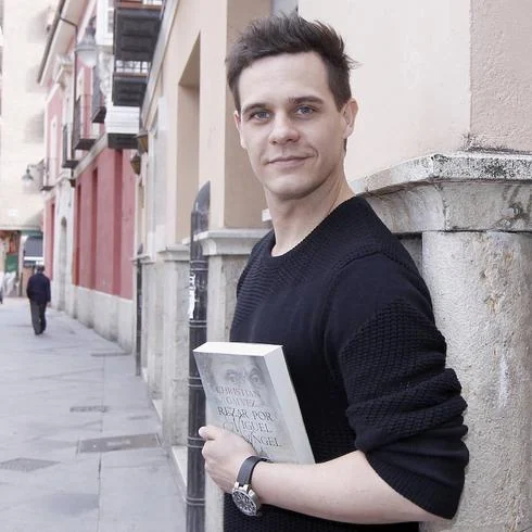 Christian Gálvez, presentó ayer su novela en la librería Oletvm de Valladolid. 