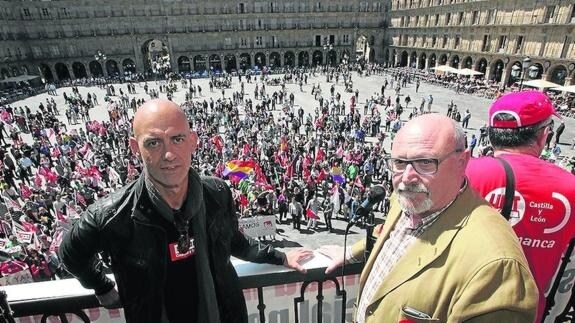Emilio Pérez y José Luis Hernández Rivas, en la manifestación de 2014.