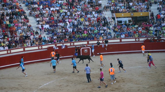 Varias Peñas de Arévalo participan en una edición del concurso Grand Prix. F.G. MURIEL