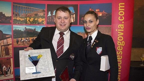 Sergio Paz y Aurora Rodríguez, ganador y segunda clasificada en el Concurso Nacional de Coctelería Ciudad de Segovia.